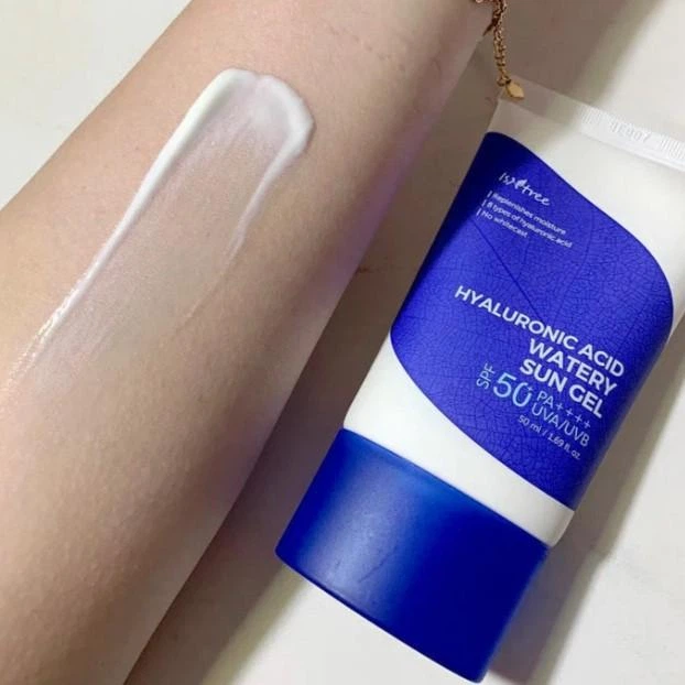 Зволожуючий сонцезахисний гель-крем Isntree Hyaluronic Acid Watery Sun Gel SPF50+ PA++++ 50 мл - Фото 3 Зволожуючий сонцезахисний гель-крем Isntree Hyaluronic Acid Watery Sun Gel SPF50+ PA++++ 50 мл - изображение 3