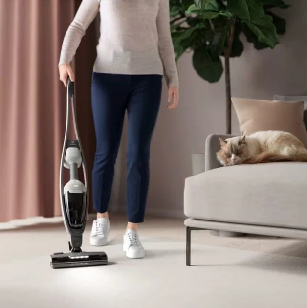 Пилосос ELECTROLUX ES62HB25UV (900402093) - Фото 3 Пилосос ELECTROLUX ES62HB25UV (900402093) - зображення 3