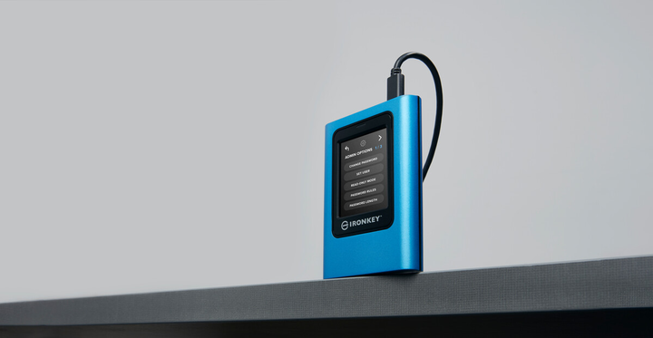 SSD диск Kingston IronKey Vault Privacy 80 External SSD 960GB USB 3.2 Gen 1 (IKVP80ES/960G) - зображення 9