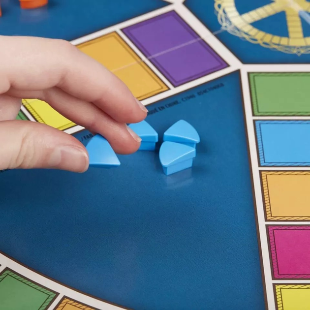 Настільна гра Hasbro Trivial Pursuit Classic (5010993425693) - зображення 4