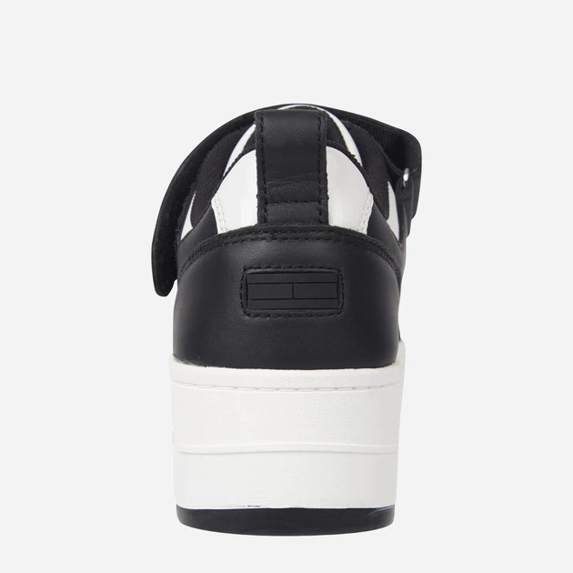 Sneakersy damskie skórzane Tommy Jeans THIEN0EN02210YBL 38 Czarne (8720644255827) - obraz 5