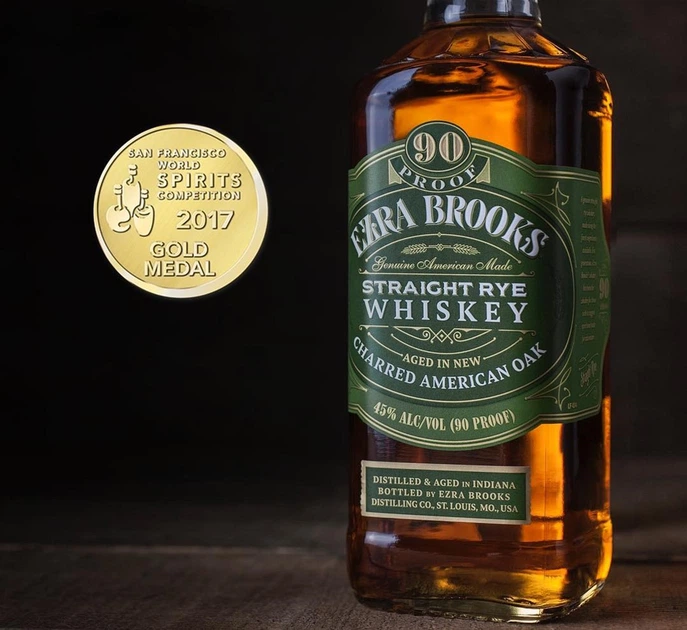 Виски Ezra Brooks Straight Rye 0.7 л 45 % (10088352131327) – фото