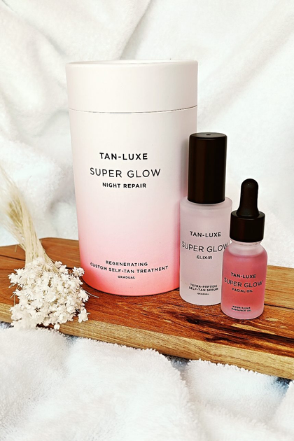 Набір для догляду за обличчям Tan-Luxe Super Glow Night Repair Еліксир для обличчя 30 мл + Олія для обличчя 15 мл (5060489790743) - зображення 3