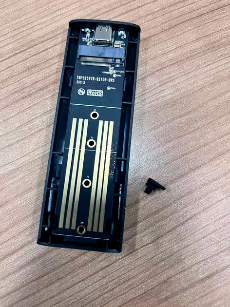 Внешний карман Dynamode для M.2 SSD NVMe (PCIe)/M.2 SSD SATA combo