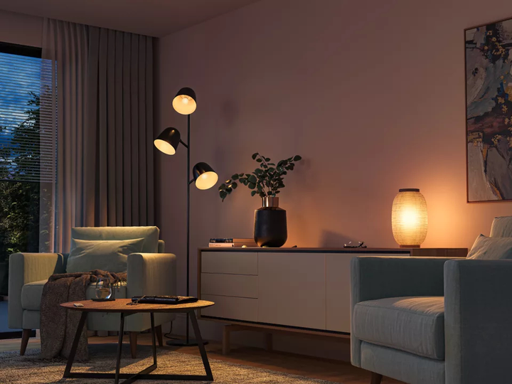 Inteligentna żarówka Philips Hue E14 CCT kulka 5.1 W (8719514491106) - obraz 7