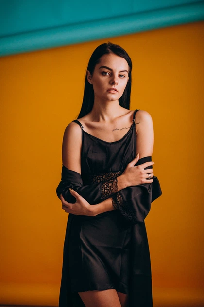 Жіночий короткий халат Martelle Lingerie 201 Чорний, L - зображення 4