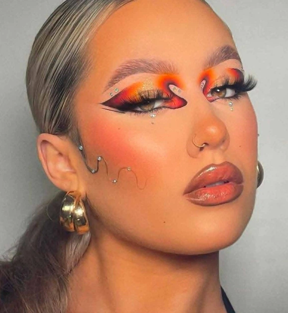 Палетка теней для век Fiery 2.0 Colour Palette 42 Beauty Bay (1183) - Фото 7 Палетка теней для век Fiery 2.0 Colour Palette 42 Beauty Bay (1183) - изображение 7