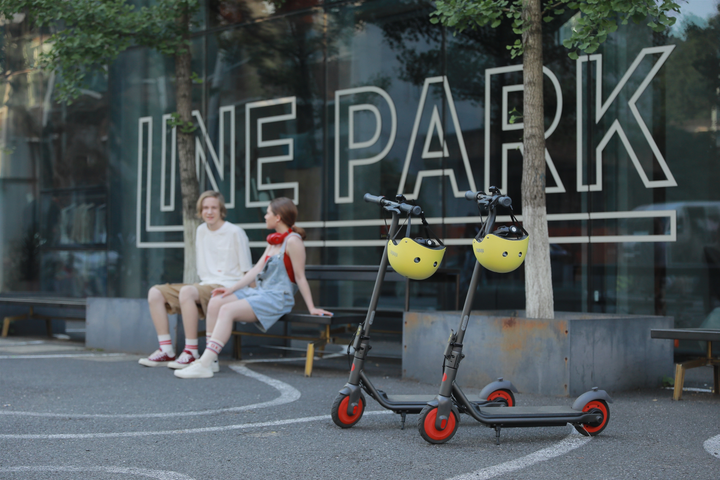 Hulajnoga elektryczna Segway Ninebot C20 Black (AA.00.0011.54) - obraz 13