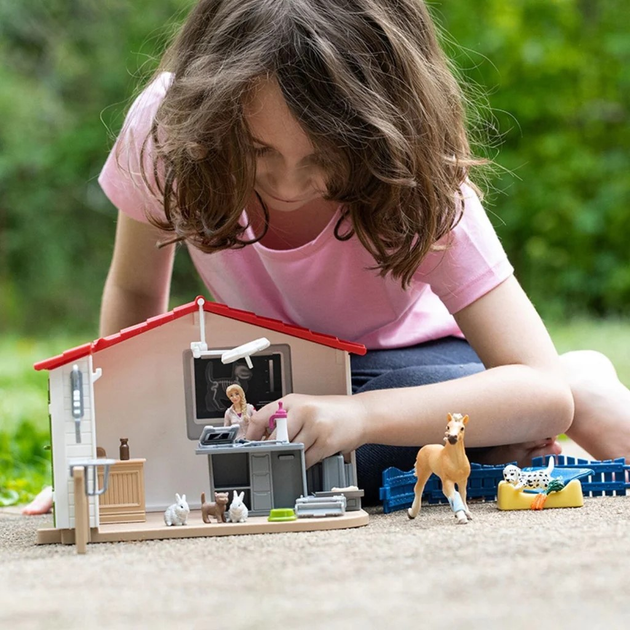 Ігровий набір Schleich FARM WORLD Ветеринарна практика з домашніми тваринами 42502 (4059433572970) - зображення 19