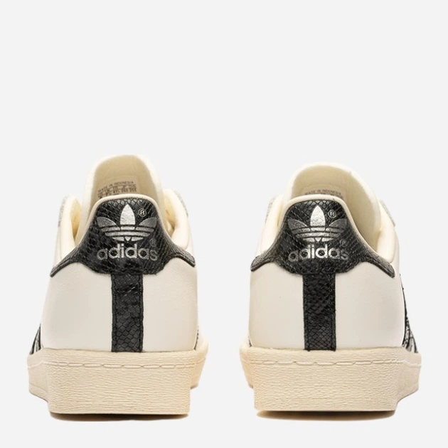 Женские кеды низкие adidas Originals Superstar IF7465 38 Белые (4066751984064) - Фото 4 Женские кеды низкие adidas Originals Superstar IF7465 38 Белые (4066751984064) - изображение 4