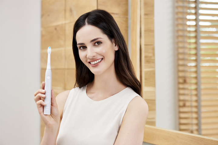 Szczoteczka elektryczna do zębów Oral-b Braun Pulsonic Slim Luxe 4500 Srebro (4210201396406) - obraz 11
