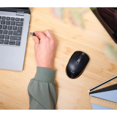 Мишка Trust Ozza compact Bluetooth/Wireless/USB-A Black (24819) - Фото 4 Мишка Trust Ozza compact Bluetooth/Wireless/USB-A Black (24819) - зображення 4