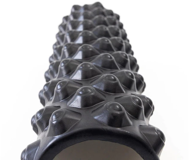 Массажный ролик-валик для МФР и йоги EasyFit Extream 45 см роллер-массажер для спины, ног, рук и шеи EF-2051-BK Черный (56001749) - изображение 3