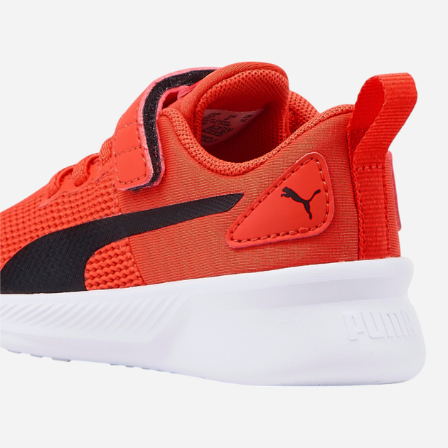 Buty sportowe chłopięce na rzepy Puma Flyer Runner V Inf 192930-38 27 Czerwone (4065452463595) - obraz 6