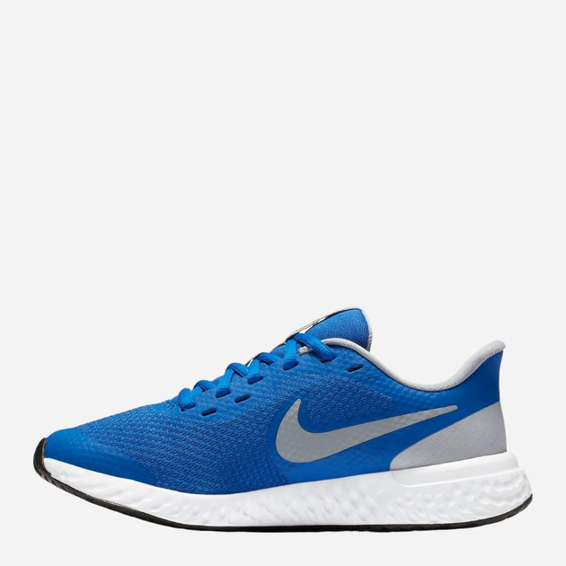 Buty sportowe chłopięce na rzepy Nike Revolution 5 (GS) BQ5671-403 40 Niebieskie (194499363002) - obraz 2