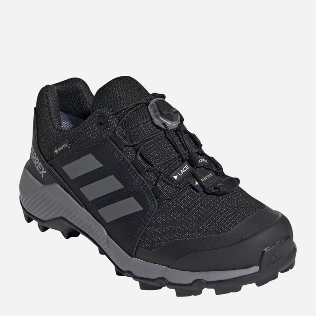 Buty sportowe chłopięce na rzepy Adidas Terrex Gtx K FU7268 29 Czarne (4062058274112) - obraz 2