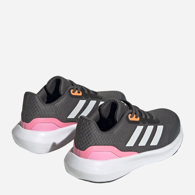 Підліткові кросівки для дівчинки adidas Runfalcon 3.0 K HP5836 39.5 Сірі (4066749891039) - зображення 3