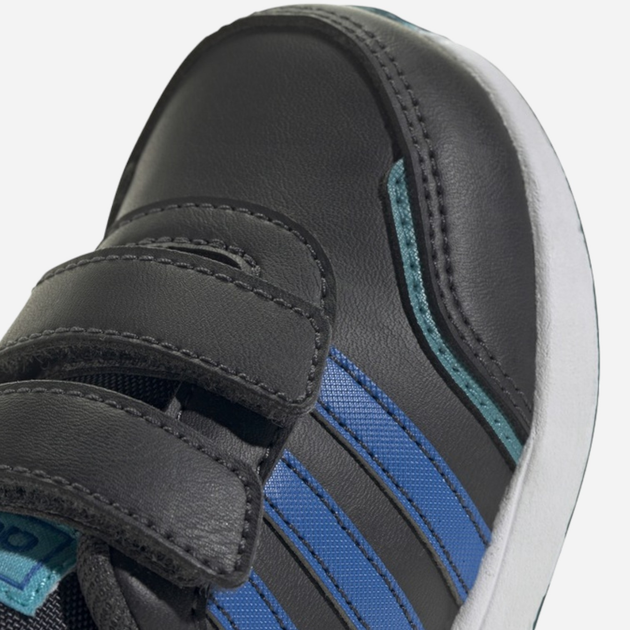 Дитячі кросівки для хлопчика adidas Vs Switch 3 Cf I IG9644 23 Чорні з синім (4066755744152) - зображення 6