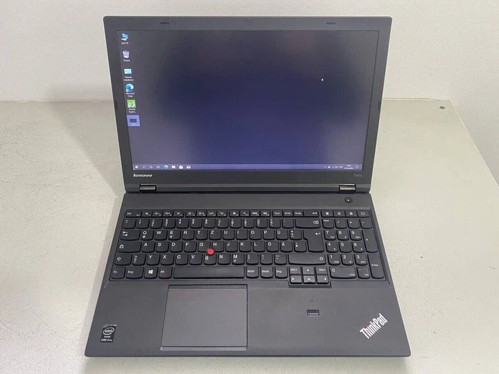Ноутбук Б-класс Lenovo ThinkPad T540p / 15.6" (1920x1080) TN / Intel Core i7-4600M (2 (4) ядра по 2.9 - 3.6 GHz) / 8 GB DDR3 / 120 GB SSD / Intel HD Graphics 4600 / DVD-ROM / VGA б/у - Фото 2 Ноутбук Б-класс Lenovo ThinkPad T540p / 15.6" (1920x1080) TN / Intel Core i7-4600M (2 (4) ядра по 2.9 - 3.6 GHz) / 8 GB DDR3 / 120 GB SSD / Intel HD Graphics 4600 / DVD-ROM / VGA б/у - изображение 2