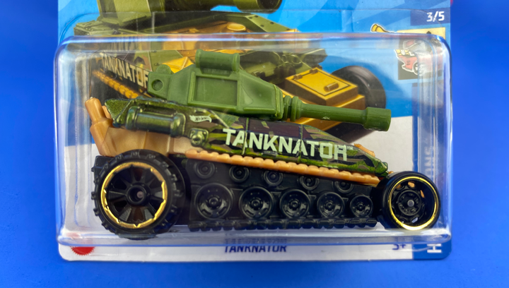 Машинка Базовая Hot Wheels Tanknator Netflix Ride-Ons 1:64 HTC39 Green - изображение 2