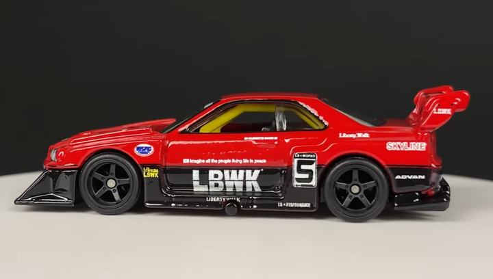 Машинка Premium Hot Wheels LB-ER34 Super Silhouette Nissan Skyline