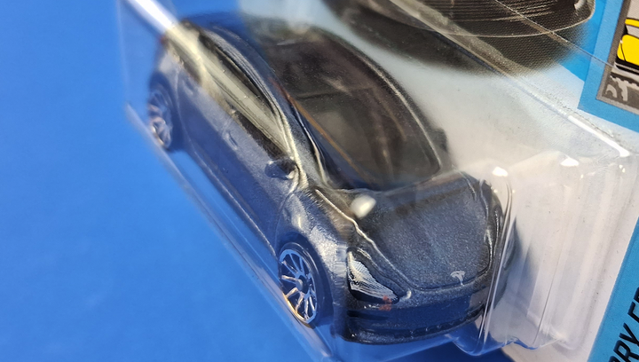 Машинка Базова Hot Wheels Tesla Model 3 Factory Fresh 1:64 GHC05 Metallic Silver 1шт - зображення 4