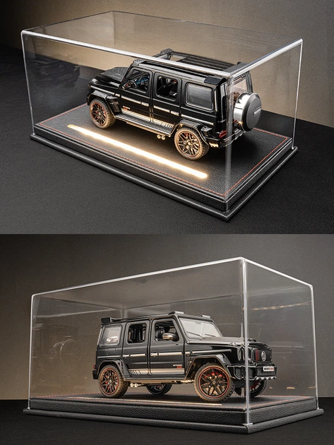 Коллекционная модель автомобиля Mercedes-Benz G63 Brabus 800 Black 1:24 на пьедестале - изображение 5