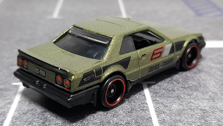 Машинка Базова Hot Wheels Nissan Skyline RS (KDR30) J-Imports 1:64