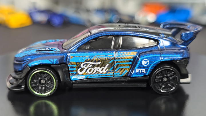 Машинка Базовая Hot Wheels Ford Mustang Mach-E 1400 Treasure Hunts