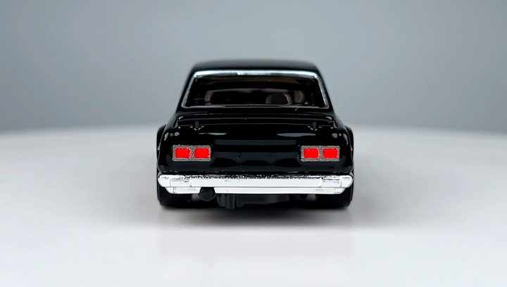 Тематическая Машинка Hot Wheels 1971 Nissan Skyline H/T 2000 GT-R