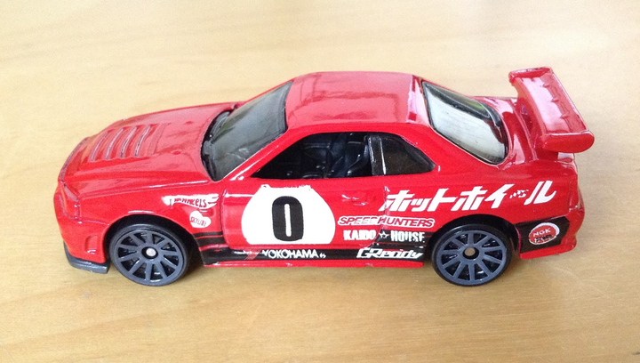 Машинка Базовая Hot Wheels Nissan Skyline GT-R (R34) Need for