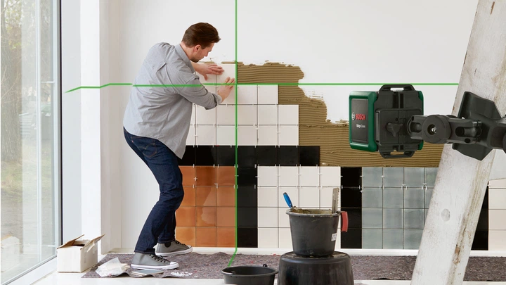 Лазерний рівень нівелір Bosch Quigo Green зі штативом та 2-ма батарейками 1.5V LR03 (AAA) (Set) (0603663C04) - зображення 18