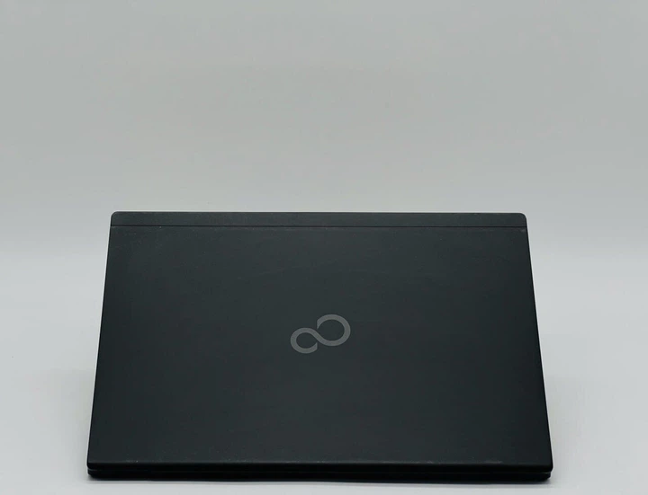 Ноутбук-трансформер Fujitsu LifeBook U939 / 13.3