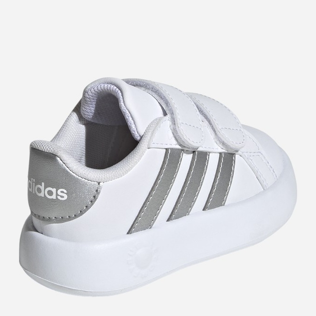 Sneakersy dziecięce dla dziewczynki na rzepy adidas Grand Court 2.0 Cf ID5274 25.5 Białe ze srebrzystym (4066765034977) - obraz 5