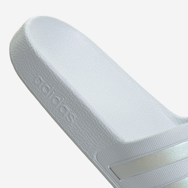 Klapki basenowe damskie adidas Adilette Aqua IF0894 37 Szare z złocistym (4066765076229) - obraz 8