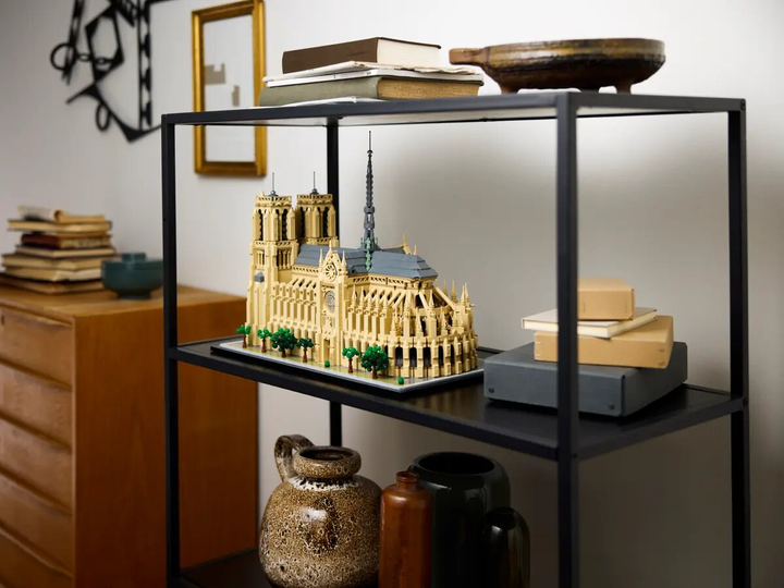 Zestaw klocków LEGO Architecture Notre-Dame w Paryżu 4383 elementy (21061) - obraz 16