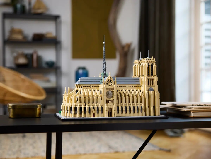 Zestaw klocków LEGO Architecture Notre-Dame w Paryżu 4383 elementy (21061) - obraz 17