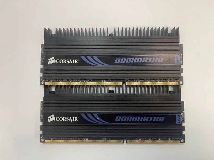 Оперативная память Corsair DDR3 8Gb Kit (2х4Gb) 1333MHz PC3-10600 Б/У - изображение 3