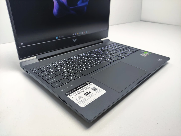 Ноутбук HP Victus FHD 15.6 IPS144Hz Ryzen 5 7535HS 6ядер 16Gb DDR5 SSD512GB RTX 2050 4GB 15-fb1013dx (845A2UA) - Фото 3 Ноутбук HP Victus FHD 15.6 IPS144Hz Ryzen 5 7535HS 6ядер 16Gb DDR5 SSD512GB RTX 2050 4GB 15-fb1013dx (845A2UA) - зображення 3