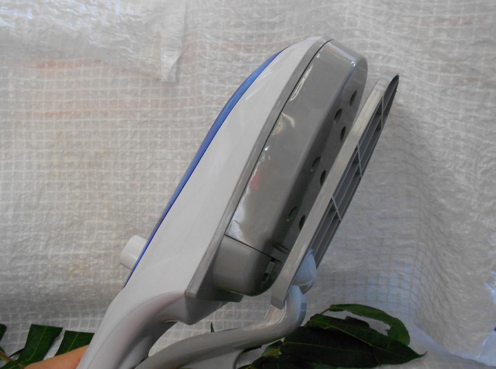 Ручний відпарювач для одягу Tobi Steam Brush v1315 1200 Вт - Фото 5 Ручний відпарювач для одягу Tobi Steam Brush v1315 1200 Вт - зображення 5