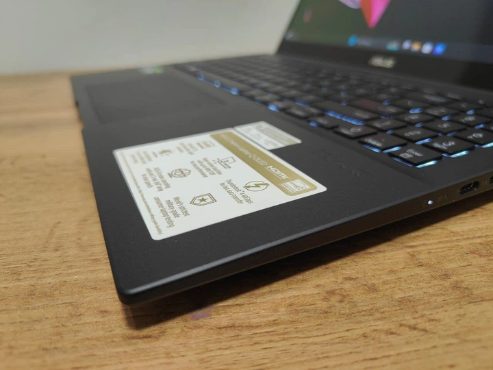Игровой ноутбук ASUS Q540V / 15.6" (2880x1620) OLED / Intel Core i9-13900H (14 (20) ядер по 4.1 - 5.4 GHz) / 16 GB DDR5 / 1000 GB SSD / nVidia GeForce RTX 3050, 6 GB GDDR6, 96-bit / WebCam / Windows 11 Home б/у - изображение 9