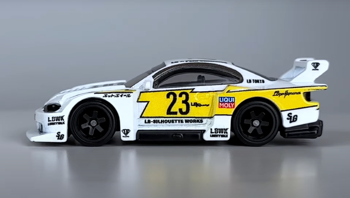 Машинка Premium Hot Wheels LB Super Silhouette Nissan Silvia (S15