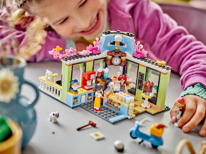 Zestaw klocków LEGO Friends Kawiarnia w Heartlake 426 elementów (42618) - obraz 8