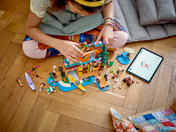 Конструктор LEGO Friends Водные виды спорта в кемпинге 628 деталей (42626) - изображение 9