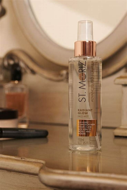 Автобронзант-спрей для обличчя St.Moriz Advanced Formula Radiant Glow Face Mist 150 мл (5060427356031) - зображення 2