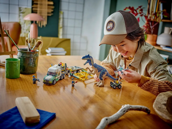 Конструктор LEGO Jurassic World Dinomise: транспортна вантажівка алозавра 588 деталей (76966) - зображення 11