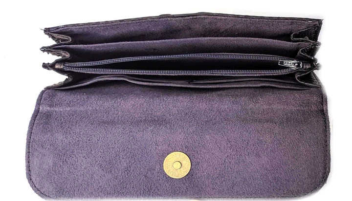 Кошелек из кожи питона (20х10х2 см) черный матовый 32642F - Фото 3 Кошелек из кожи питона (20х10х2 см) черный матовый 32642F - изображение 3