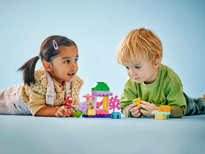 Zestaw klocków LEGO DUPLO Stoisko kawowe Arielki i Florka 22 elementy (10420) - obraz 5