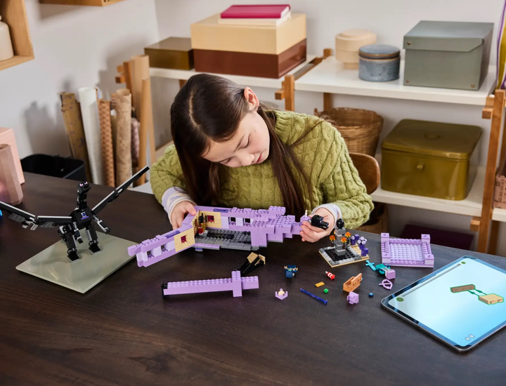 Конструктор LEGO Minecraft Дракон Кресу і корабель Кресу 657 деталей (21264) - зображення 11
