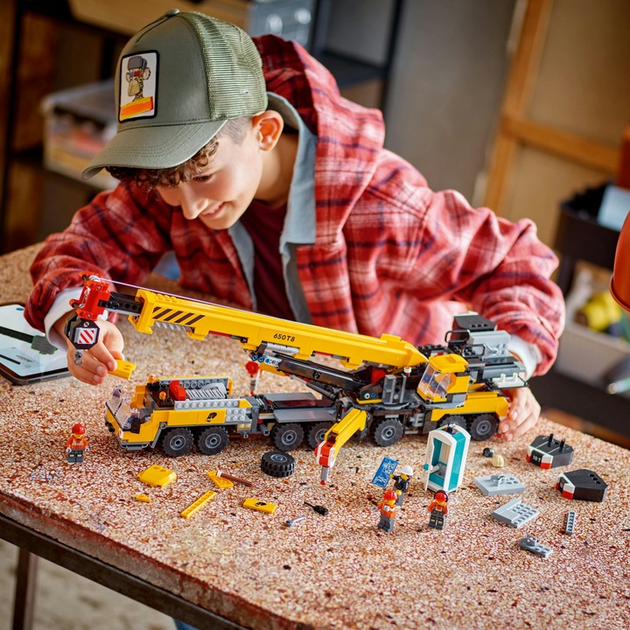 Конструктор LEGO City Жовтий пересувний будівельний кран 1116 деталей (60409)  - зображення 11